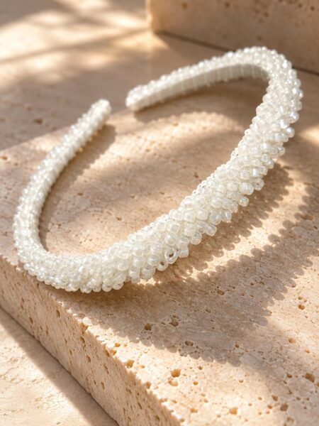Hair tiara with pearl beads Тиара за коса с перлени мъниста