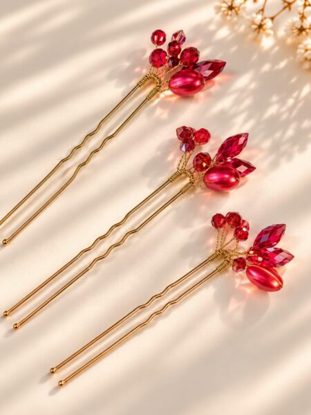 Hairpins in red color Фуркети в червен цвят